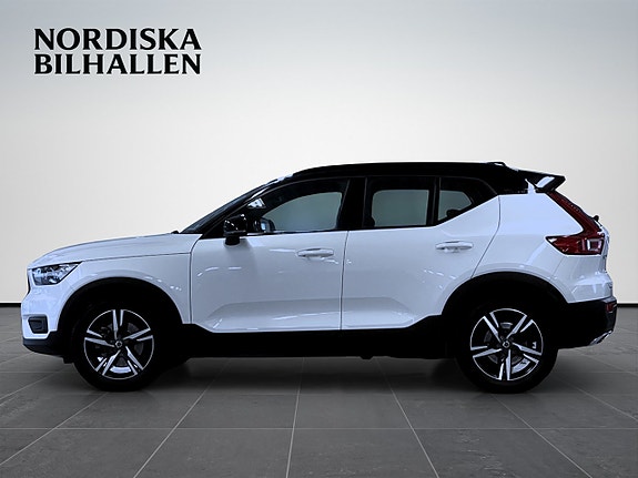 Volvo XC40 4 of 5