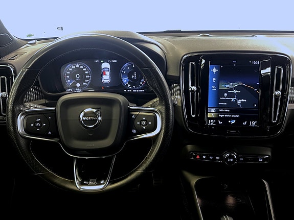 Volvo XC40 9 of 20