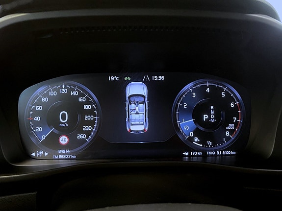 Volvo XC40 11 of 20