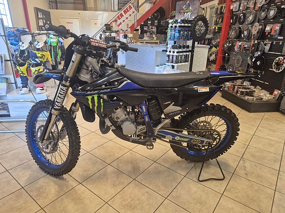 Yamaha YZ 125 2 of 4
