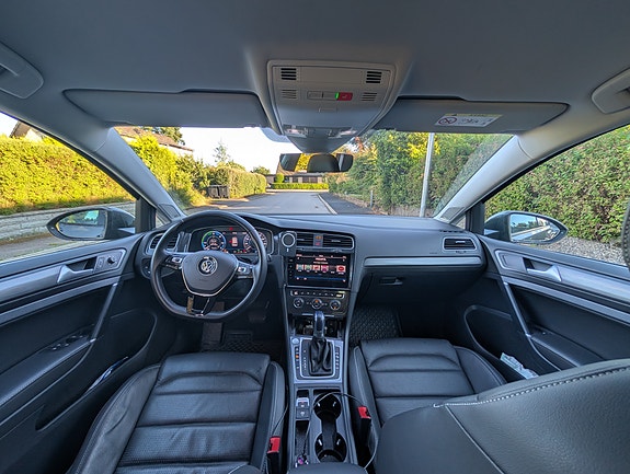 Volkswagen Golf VII 3 of 5
