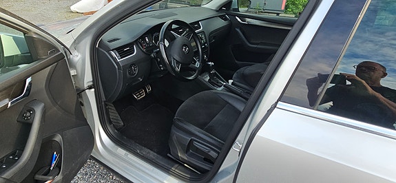 Skoda Octavia Scout 4 of 4