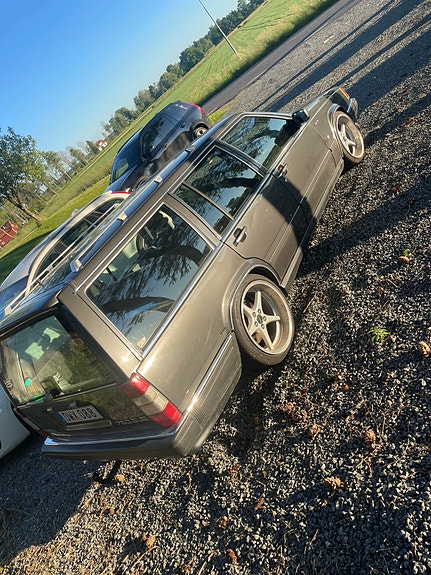 Volvo 760 2 of 5