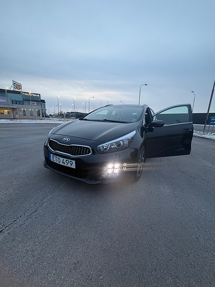 Kia Ceed 2 of 10