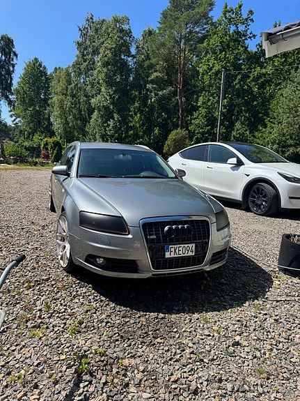 Audi A6 2 of 7