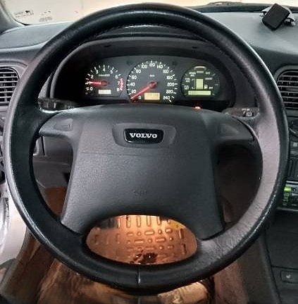 Volvo V40 6 of 7
