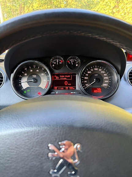 Peugeot RCZ 9 of 9