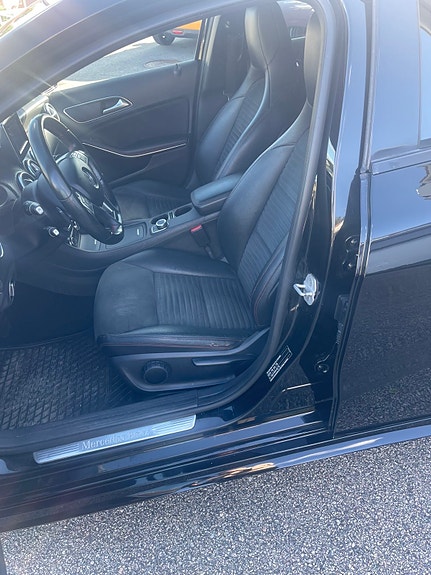Mercedes-Benz A200 5 of 5