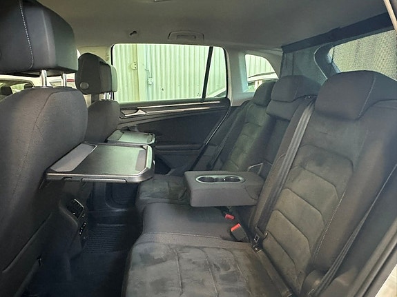 Volkswagen Tiguan 24 of 26
