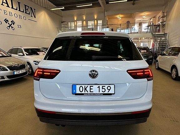 Volkswagen Tiguan 6 of 26