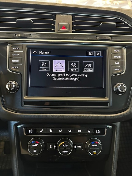 Volkswagen Tiguan 18 of 26
