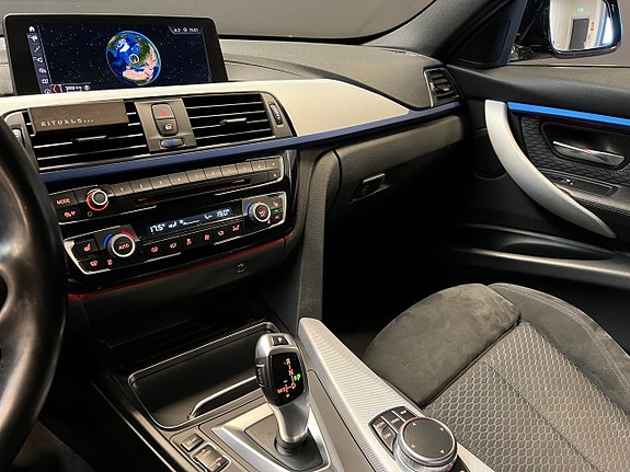 BMW 330e 21 of 27