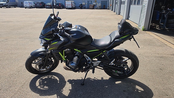 Kawasaki Ninja Z650 6 of 8