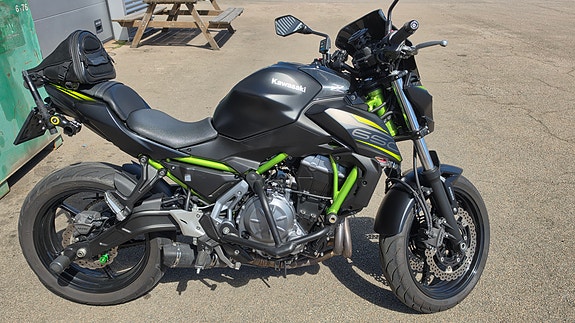 Kawasaki Ninja Z650 2 of 8