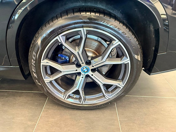 BMW X5 6 of 9