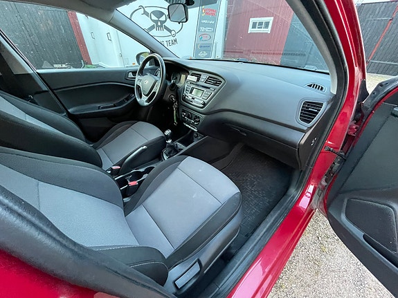 Hyundai i20 9 of 11