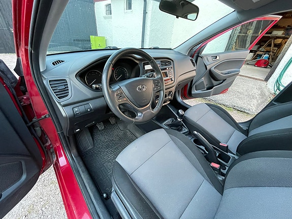 Hyundai i20 6 of 11