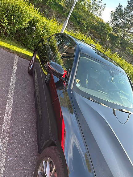 BMW 330e 4 of 8