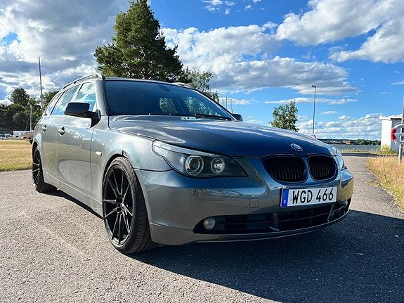 BMW 525i 4 of 10