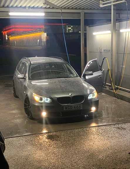 BMW 525i 9 of 10