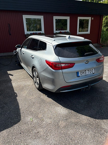 Kia Optima 2 of 5
