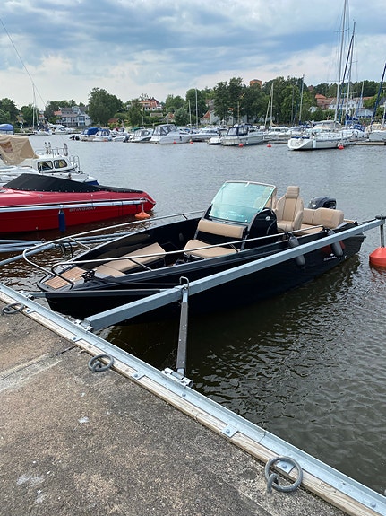 Oceanmaster 605s svart 2022 med låga timmar 4 of 6