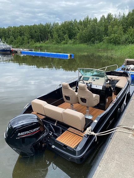 Oceanmaster 605s svart 2022 med låga timmar 5 of 6