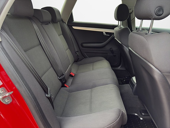 Audi A4 14 of 16