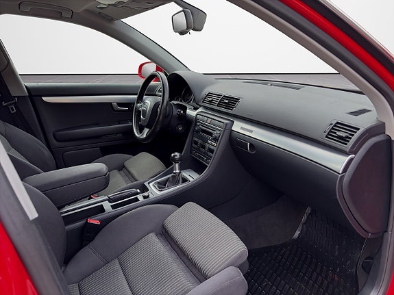 Audi A4 11 of 16
