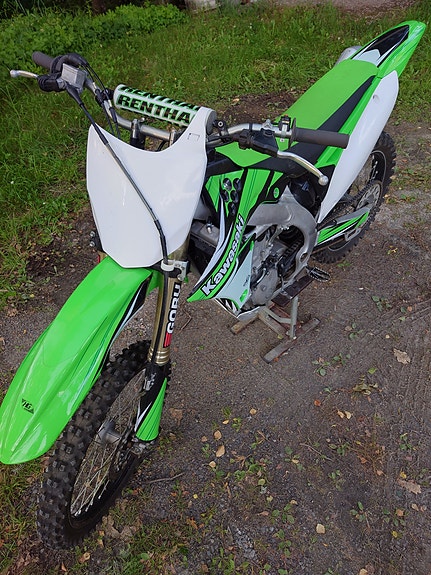 Kawasaki KXF450 3 of 5