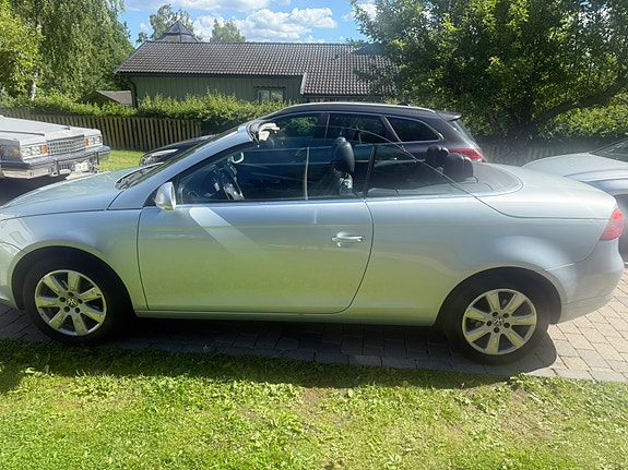 Volkswagen Eos 3 of 5