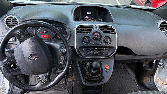 Renault Kangoo Express 12 of 16