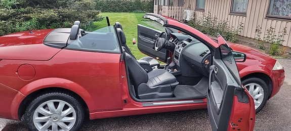 Renault Megane II 3 of 5