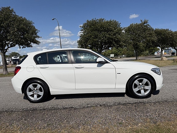 BMW 116i 5 of 5