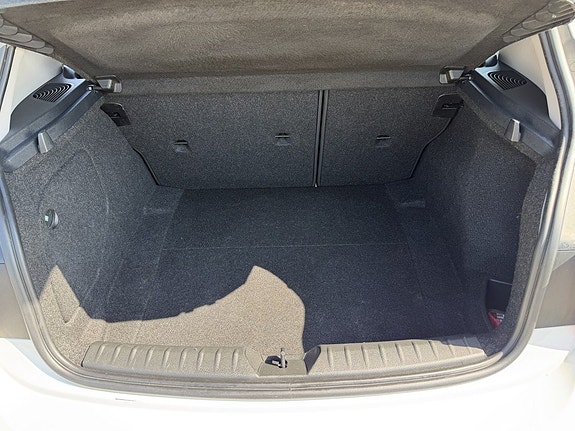 BMW 116i 14 of 15