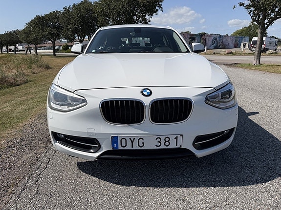 BMW 116i 7 of 15