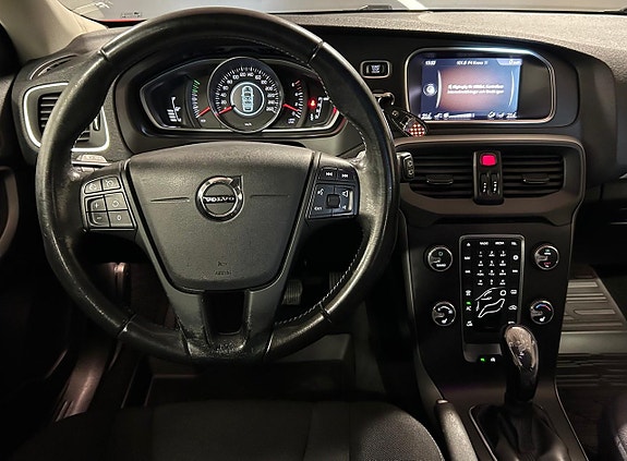 Volvo V40 Cross Country 11 of 15