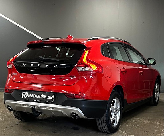 Volvo V40 Cross Country 6 of 15