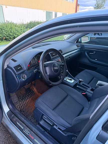 Audi A4 5 of 5