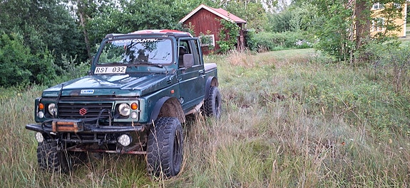 Suzuki Samurai 13 of 16