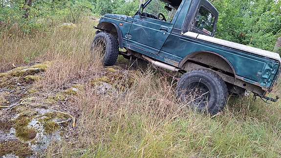 Suzuki Samurai 3 of 16