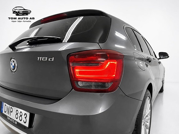 BMW 118d 8 of 30