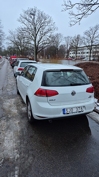 Volkswagen Golf VII 2 of 3