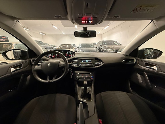 Peugeot 308 15 of 25