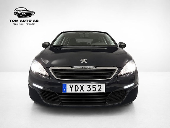 Peugeot 308 2 of 5