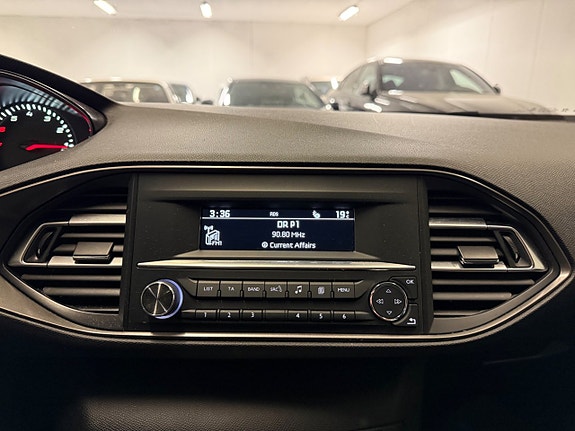 Peugeot 308 19 of 25