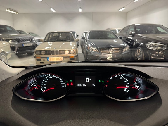 Peugeot 308 18 of 25