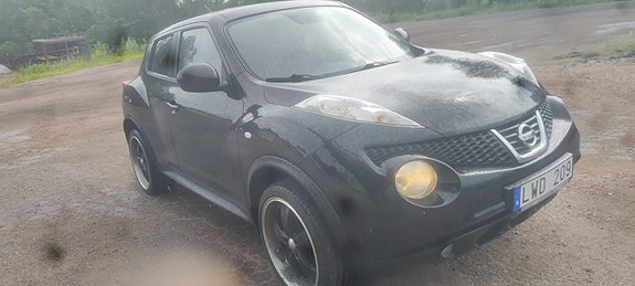 Nissan Juke 2 of 5