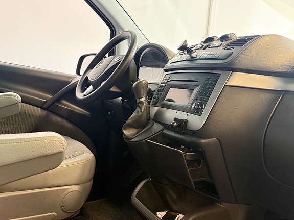 Mercedes-Benz Viano 4 of 5