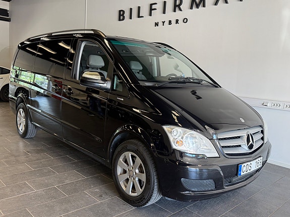 Mercedes-Benz Viano 2 of 5